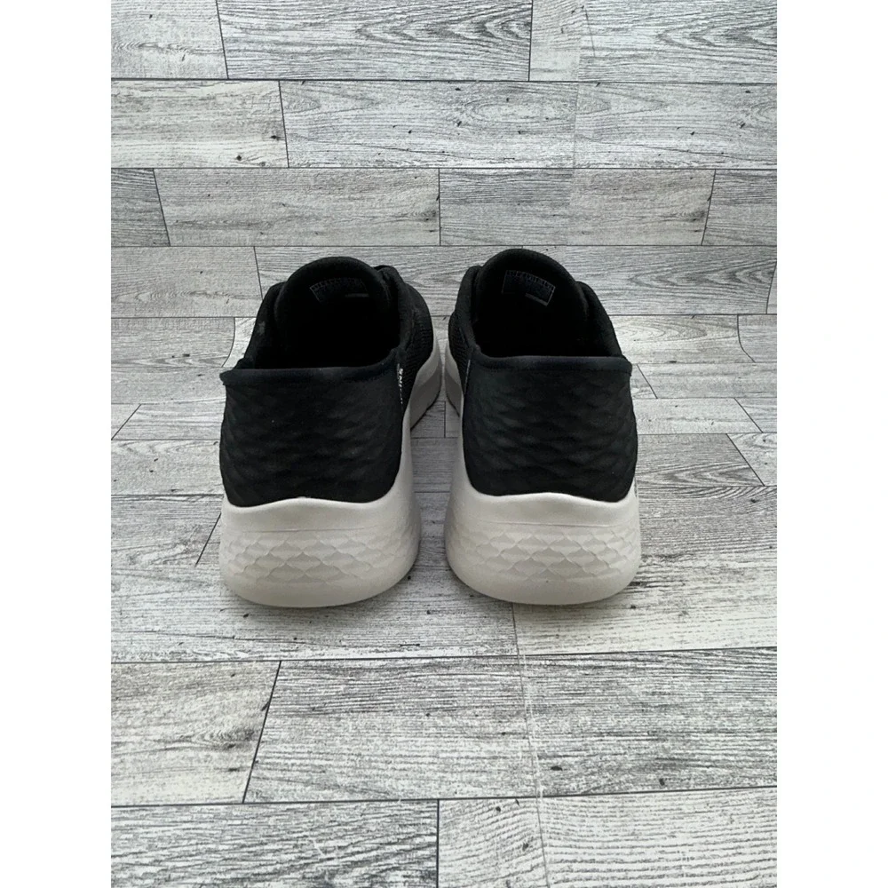 Skechers GoWalk Slip-ins Women Sz 11 Black White Walking Shoes Hands Free 124836